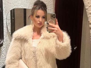 ElzaKom - Live sex cam - 19227798