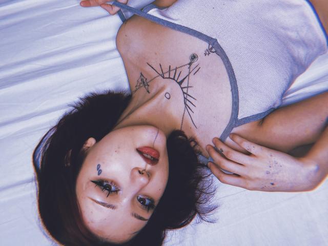 WillowLove - Live Sex Cam - 19244642