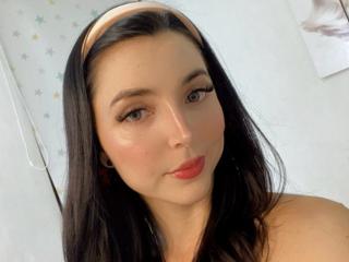 ValeryLombardi - Live porn & sex cam - 19245870