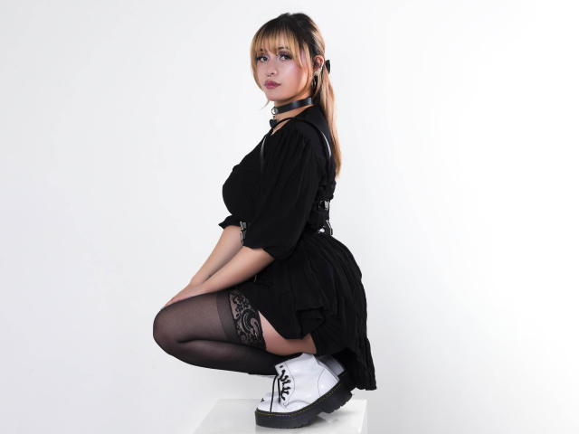 AnyaBloom - Live Sex Cam - 19249762