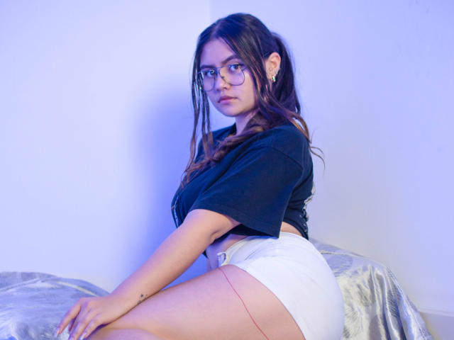 AbbyyCollins - Live Sex Cam - 19261274