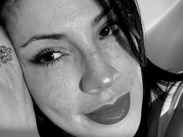 Liliysweet - сексуальная веб-камера в реальном времени - 19268386