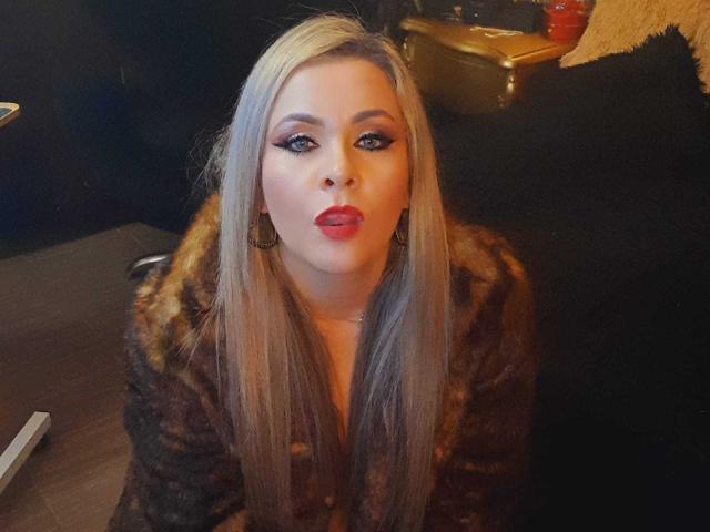 VictoriiaGray - Live porn &amp; sex cam - 19270790