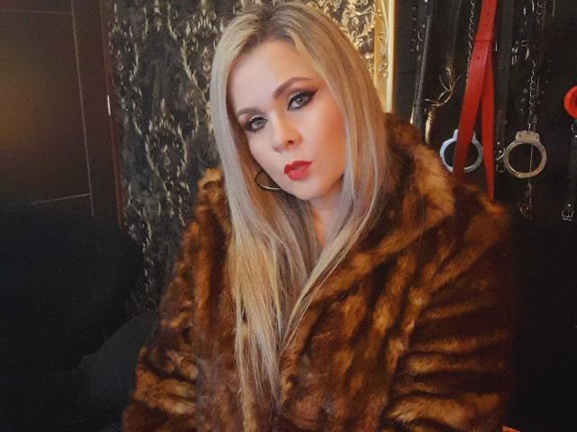 VictoriiaGray - Live porn &amp; sex cam - 19270798