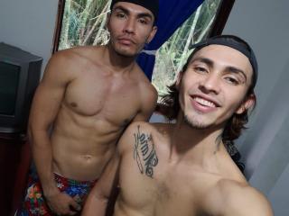 HotSharks - Live sex cam - 19275754