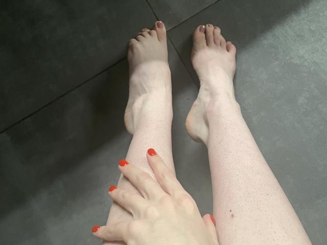 RozalinaPleasure - Live porn &amp; sex cam - 19277182