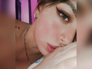 LaurynMartines - Live Sex Cam - 19279662