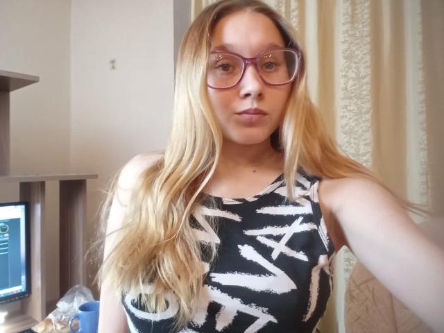 AlisaUStanley - Live sex cam - 19282502