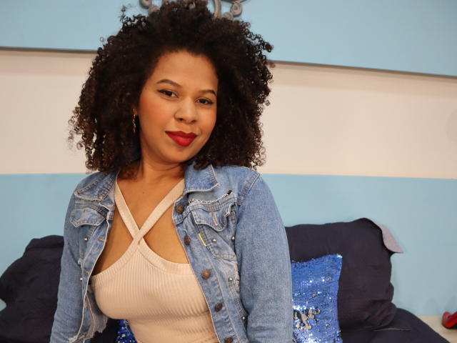 AgathaVelasquez - Live sex cam - 19290826