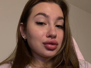 AlikaJeff - Live porn & sex cam - 19297522