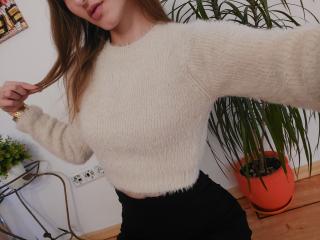 MilaYanis - Live sex cam - 19300426