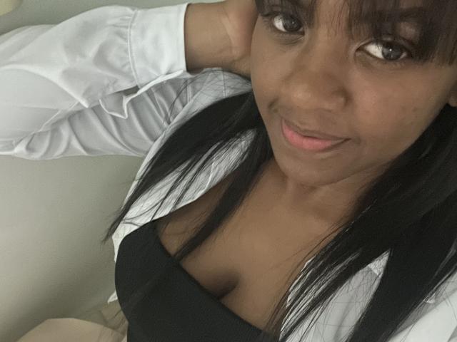 TiffanySammy - Porno na żywo i seks kamera - 19302322