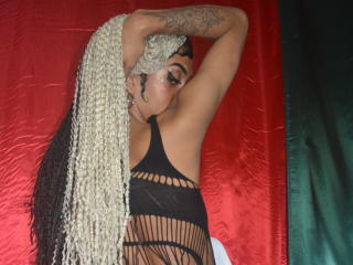 StrawberryCambell69 - Sexe cam en vivo - 19305498