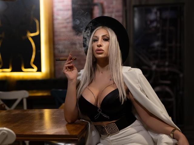 VickiSpices - Live sex cam - 19305894