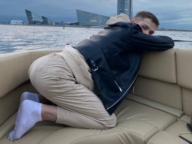 BradBert - Live sexe cam - 19309666