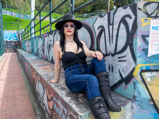 AlanaMoneth - Sexe cam en vivo - 19311826