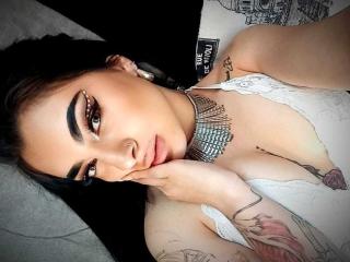 LucyMCorny - Live sex cam - 19315570