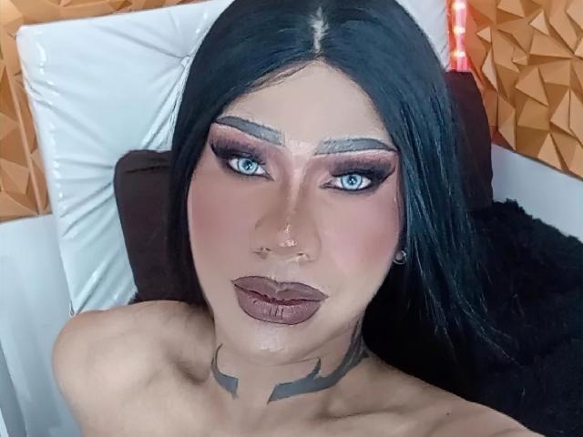 EroticaLove69 - Live sex cam - 19317178
