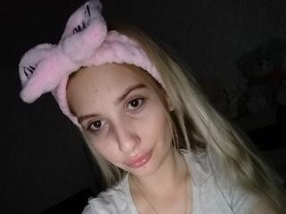 ElzaKom - Live sexe cam - 19324986