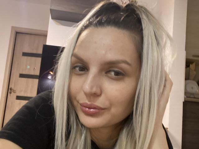 DouceAmelia - Live porn &amp; sex cam - 19340782