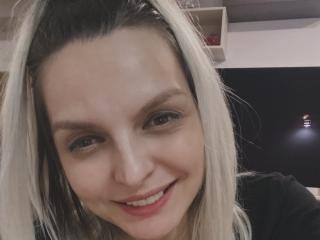 DouceAmelia - Live porn &amp; sex cam - 19340822