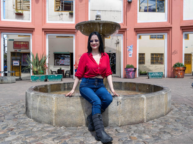 AlanaMoneth - Live Sex Cam - 19345126