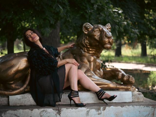 GinaONeon - Live porn &amp; sex cam - 19347914