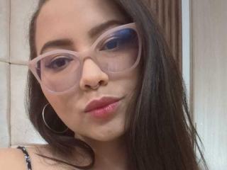 MiaRioss - Live sex cam - 19350294