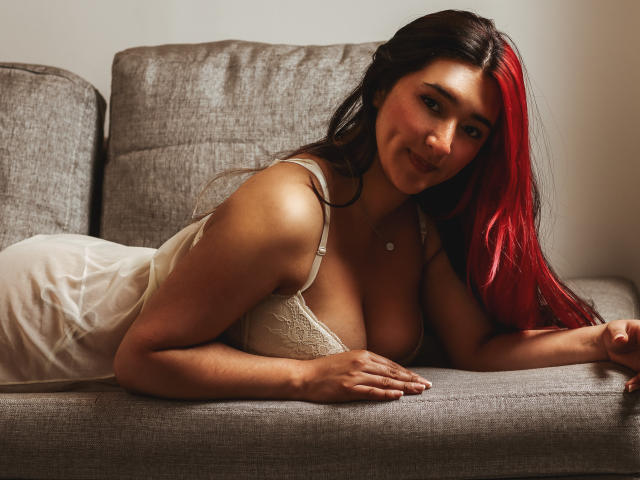 IsabellaClown - Live Sex Cam - 19363238