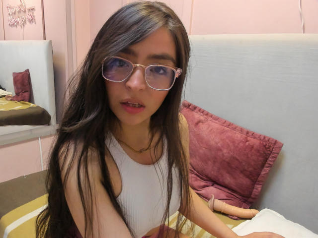 EvaMcAllister - Live sex cam - 19363430