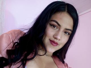 LucyThompsonn - Live sex cam - 19363970