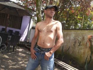 ErickJhonsom - Live sex cam - 19369226