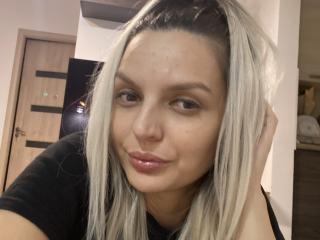 DouceAmelia - Live porn & sex cam - 19385142