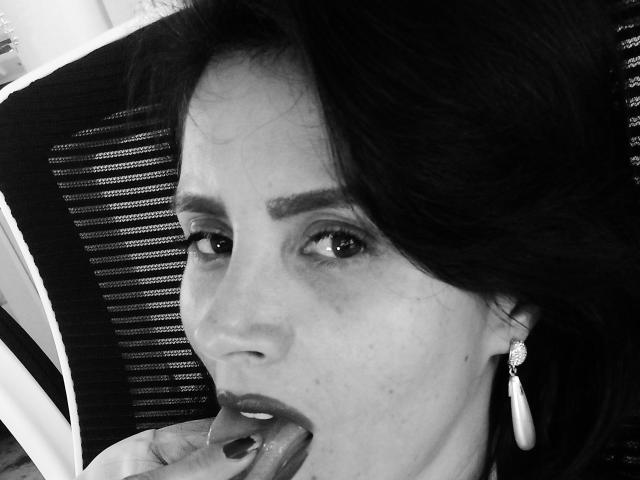 LaurellCharming - Live sexe cam - 19385190