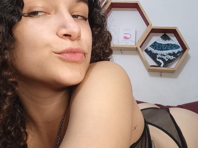 WendyBeckerX - Live Sex Cam - 19389422