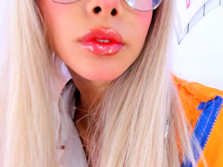 LilyLille - Live porn &amp; sex cam - 19391686