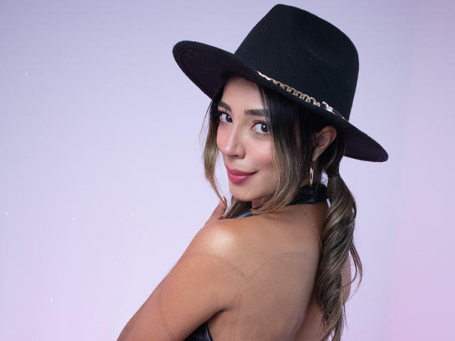 AriannaReyns - Live sex cam - 19399342