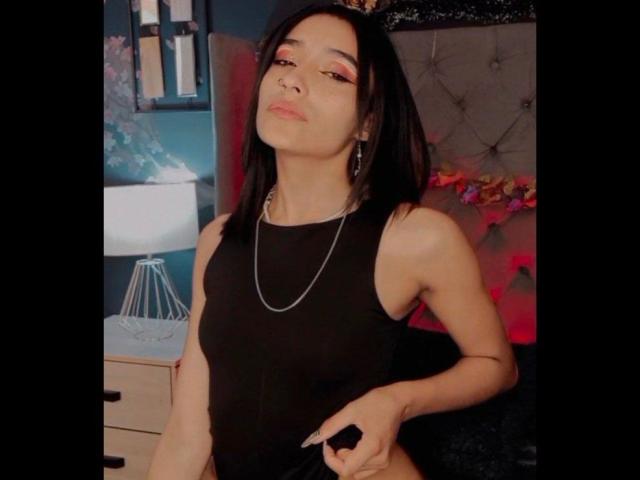 SalomeMille - Porno na żywo i seks kamera - 19400226