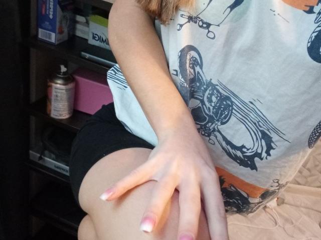 JudyTasty - Live sex cam - 19400426