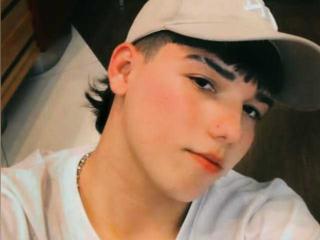 JhonnyHoward - Live sex cam - 19401238