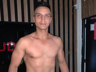 GabrielEmilio69 - Live sex cam - 19401342