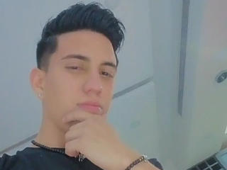 HotBarryFerrer - Live sex cam - 19401554