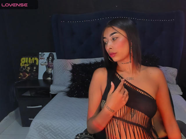MaddyRyan - Live sex cam - 19404846