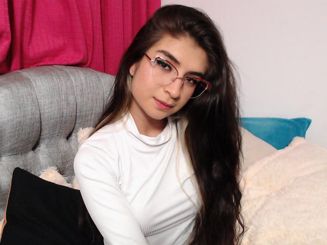 SusieKaii - Live sex cam - 19424114