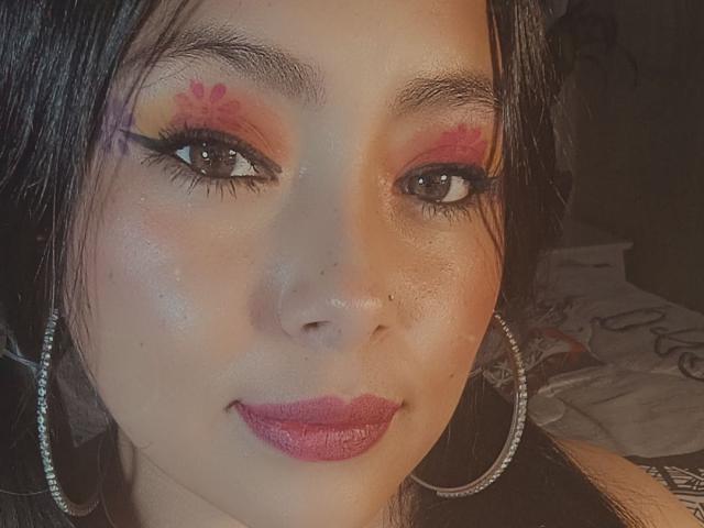 KristenJanelle - Live Sex Cam - 19425690
