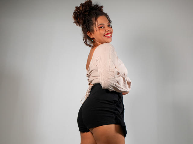 AgathaVelasquez - Live Sex Cam - 19429402