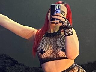 LillyKingsly - Live Sex Cam - 19430326