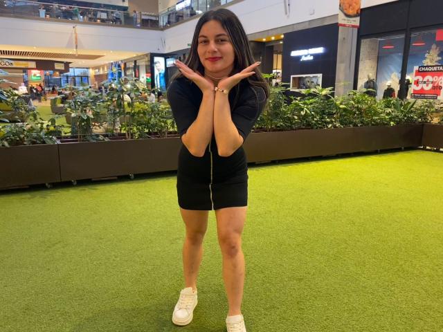 AtheneaRossi - Sexe cam en vivo - 19434422