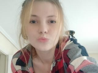 AdelaLoveX - Sexe cam en vivo - 19437682