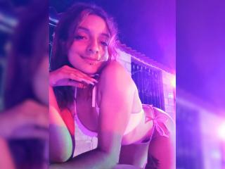 SaarahJones - Live sex cam - 19444218